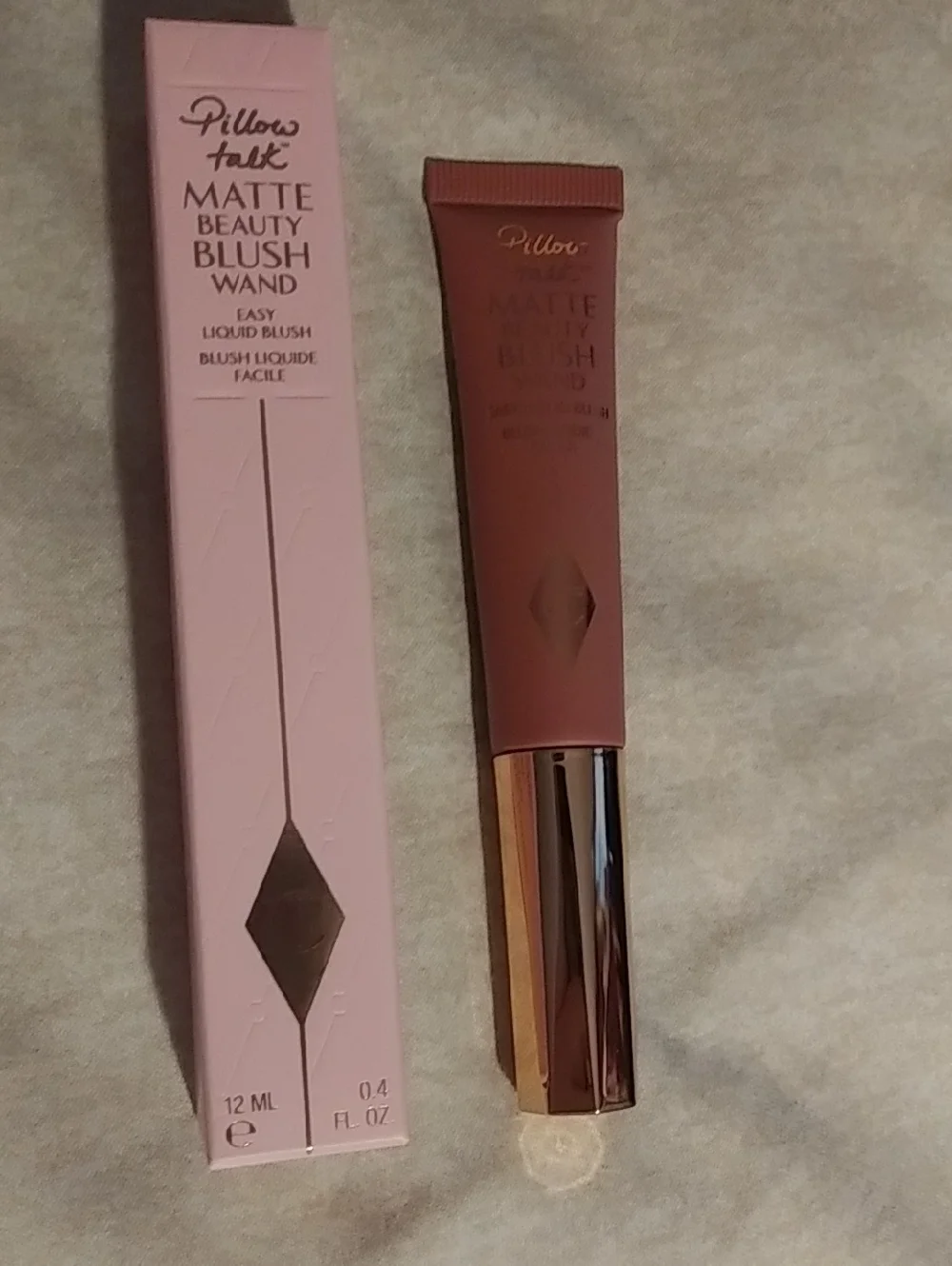 Charlotte Tilbury Matte Beauty Blush Wand in Pillow Talk - New!! - Picture 4 of 6